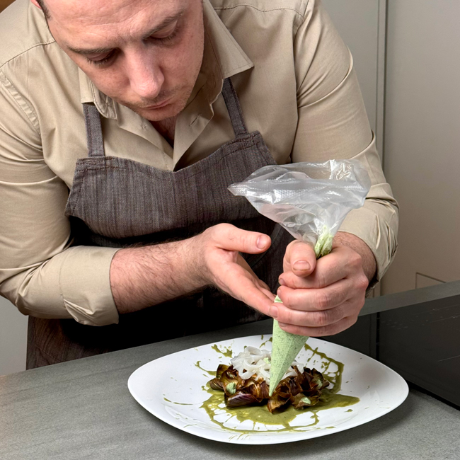 carciofo alla giudia sorprendente dello chef Giuseppe Bruno