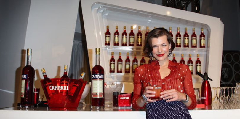 Milla Jovovich, il nuovo volto di Campari per il 2012